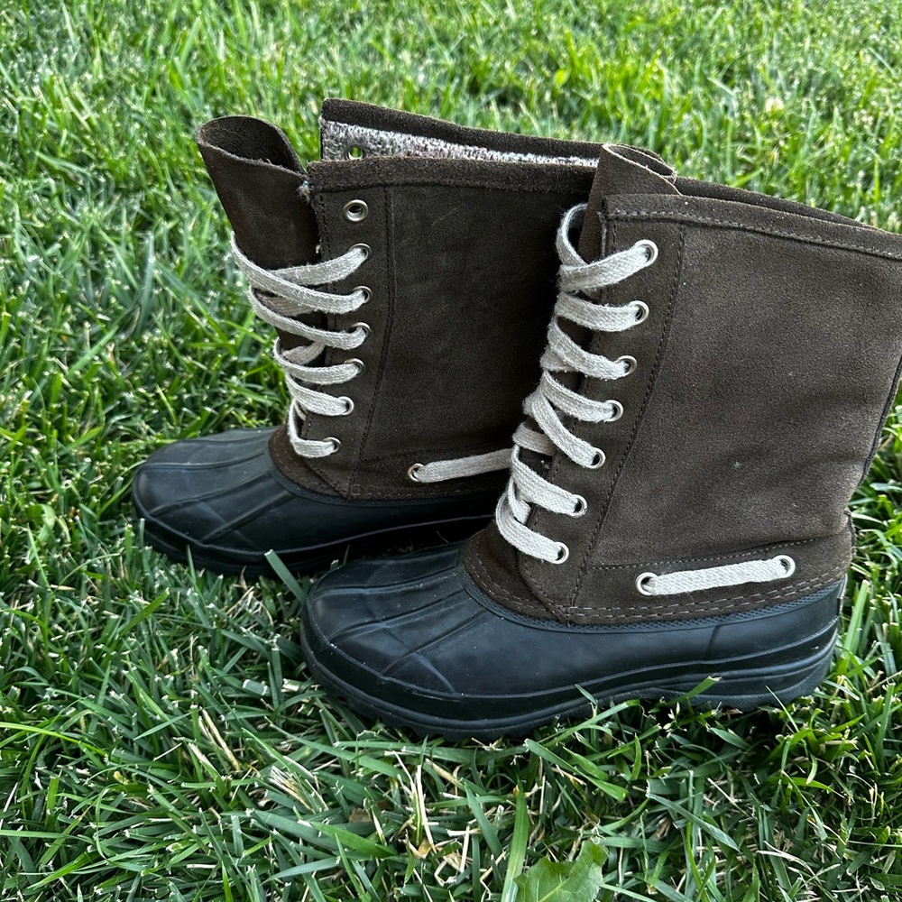 Steve Madden Dark Brown and Black Lace-Up Boots